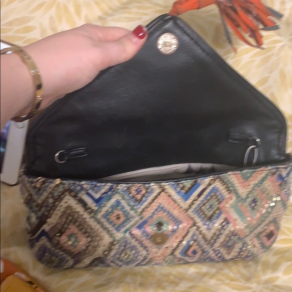 Fun Pattern Clutch - Picture 4 of 4